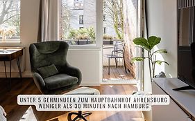 Have-A-Nice-Stay - Nahe Bahnhof - 20 Minuten Nach Hamburg - Trotzdem Ruhig Gelegen - 6 Minuten Zu Fuss Ins Zentrum Ahrensburg - Modern Eingerichtet